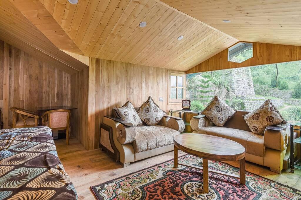 Kasauli Cascade A Cheerfull 4 Bedroom Challet Экстерьер фото