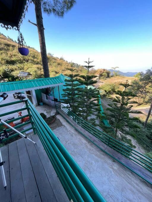 Kasauli Cascade A Cheerfull 4 Bedroom Challet Экстерьер фото