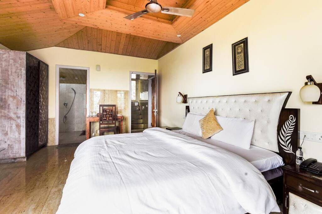 Kasauli Cascade A Cheerfull 4 Bedroom Challet Экстерьер фото