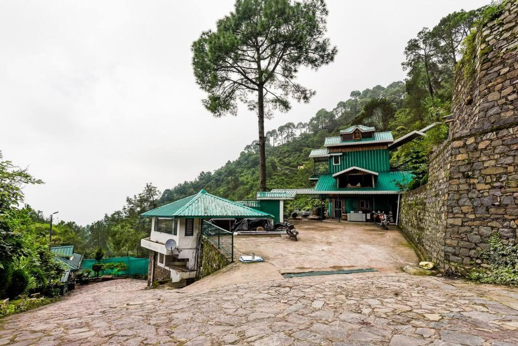 Kasauli Cascade A Cheerfull 4 Bedroom Challet Экстерьер фото