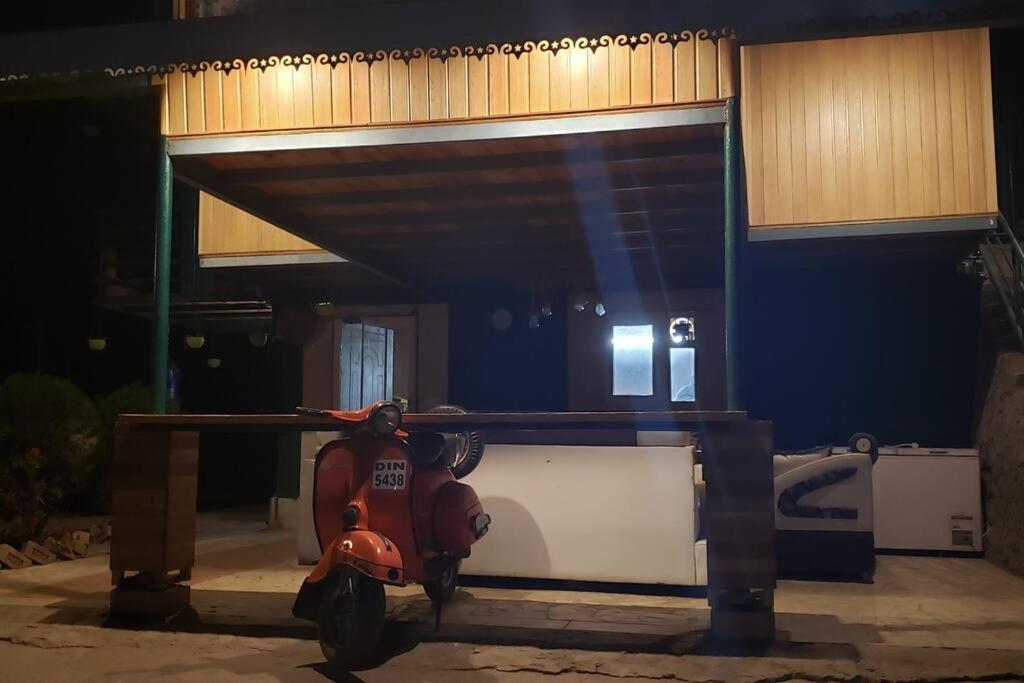 Kasauli Cascade A Cheerfull 4 Bedroom Challet Экстерьер фото